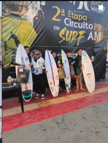 Cris Lopes no Circuito PR de Surf Amador